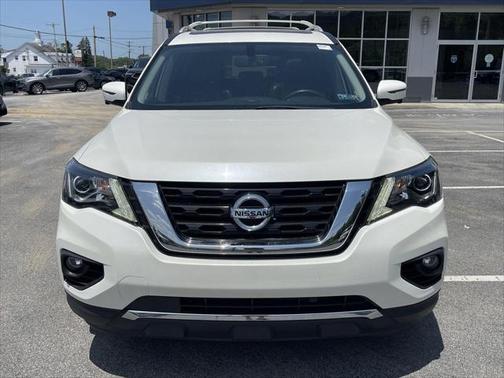 2017 Nissan Pathfinder Platinum