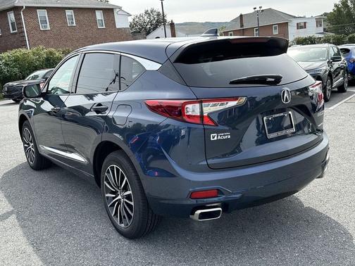 2025 Acura RDX Advance Package
