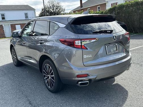 2025 Acura RDX Advance Package