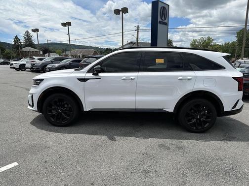 Glacial White Pearl 2021 Kia Sorento SX