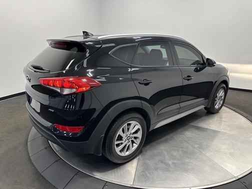 Black Noir Pearl 2017 Hyundai TUCSON SE Plus
