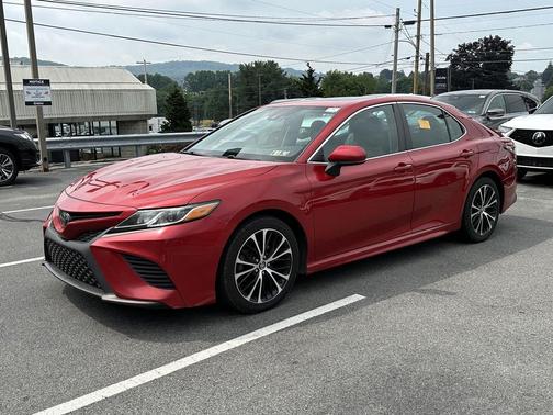 Supersonic Red 2019 Toyota Camry SE
