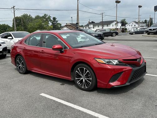 Supersonic Red 2019 Toyota Camry SE