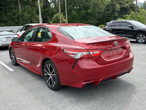 Supersonic Red 2019 Toyota Camry SE