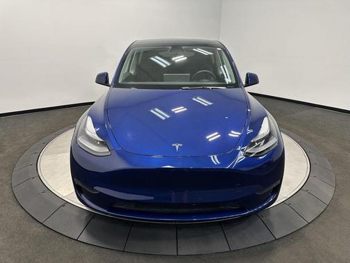Deep Blue Metallic 2023 Tesla Model Y Long Range Dual Motor All-Wheel Drive