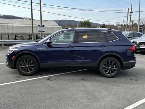 2022 Volkswagen Tiguan 2.0T SE 4MOTION