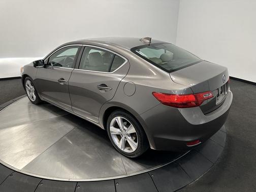 2013 Acura ILX 2.0L Technology