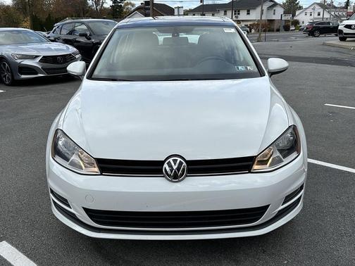 2017 Volkswagen Golf TSI SE 4-Door