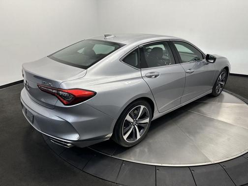 2025 Acura TLX Technology