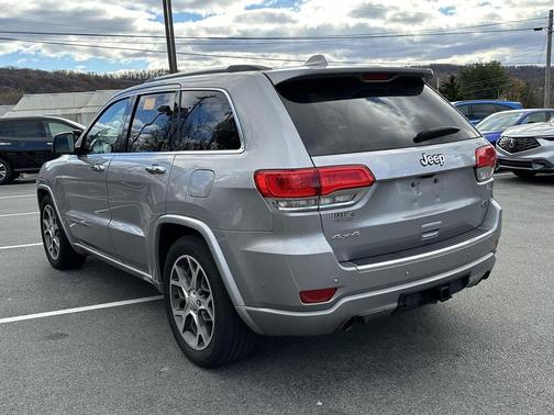 2020 Jeep Grand Cherokee Overland