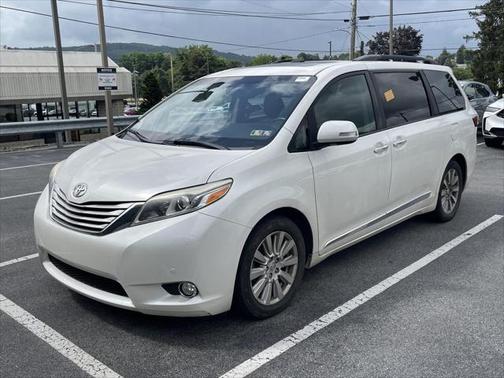 2017 Toyota Sienna Limited Premium