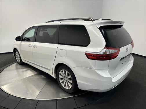 2017 Toyota Sienna Limited Premium
