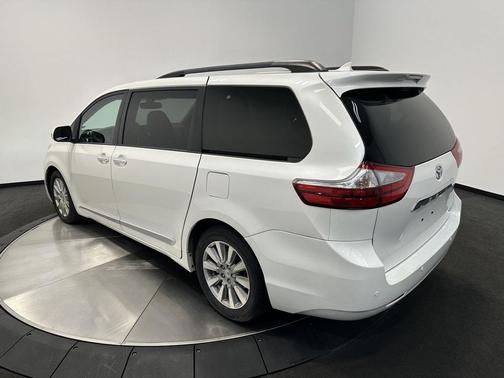 2017 Toyota Sienna Limited Premium