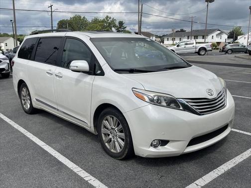2017 Toyota Sienna Limited Premium