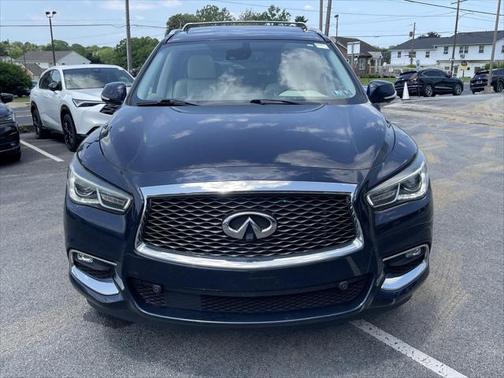 2017 INFINITI QX60 Base