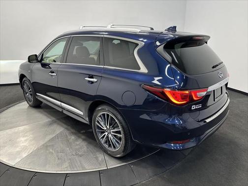 2017 INFINITI QX60 Base