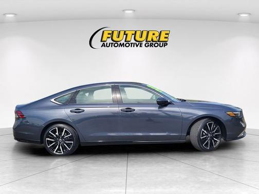 Meteorite Gray Metallic 2025 Honda Accord Hybrid