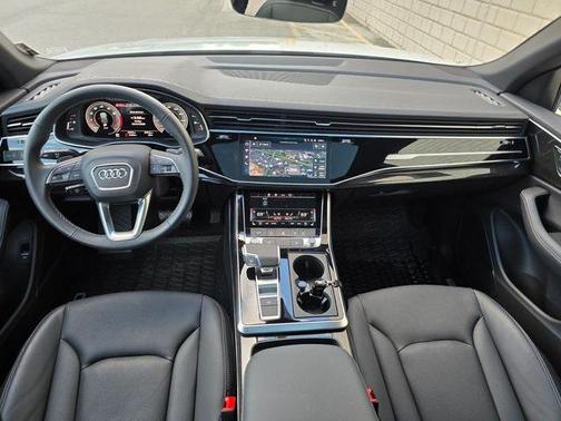 2025 Audi Q8 55 Premium Plus