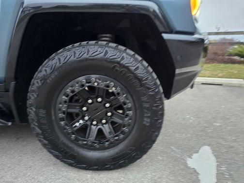 2024 GMC HUMMER EV SUV 3X