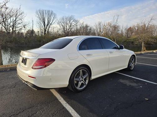 2017 Mercedes-Benz E-Class 4MATIC