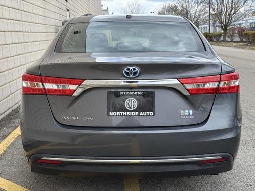 2013 Toyota Avalon Hybrid XLE Touring