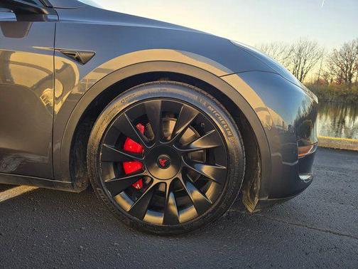 2021 Tesla Model Y Long Range Dual Motor All-Wheel Drive