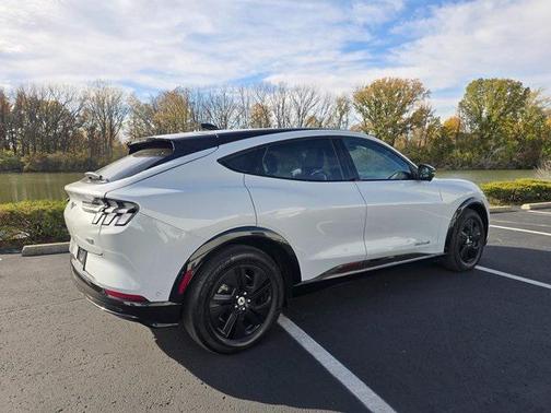 2022 Ford Mustang Mach-E California Route 1