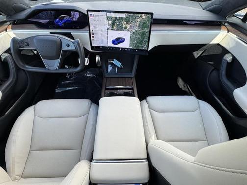 2022 Tesla Model S Base