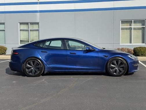 2022 Tesla Model S Base