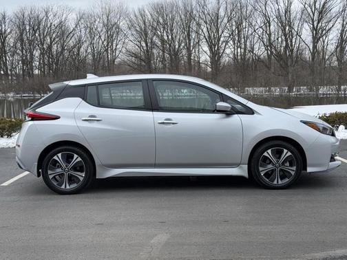 2021 Nissan Leaf SV PLUS 62 kWh