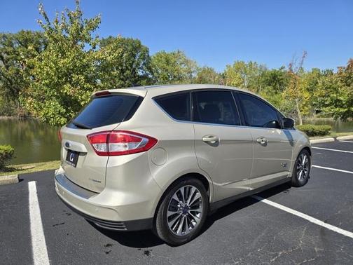 2017 Ford C-Max Energi Titanium