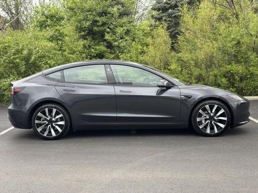 2024 Tesla Model 3 Standard Range