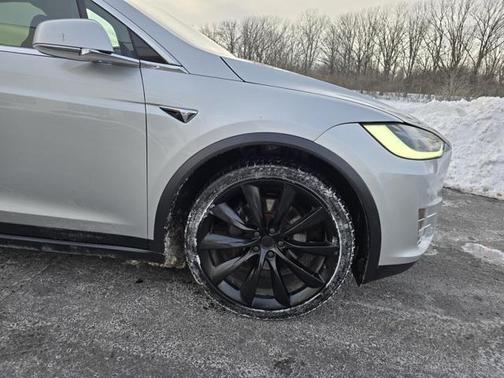 2018 Tesla Model X 75D