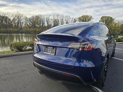 2023 Tesla Model Y Long Range Dual Motor All-Wheel Drive