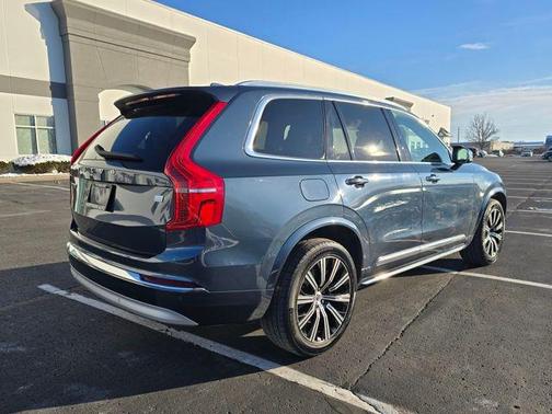 2022 Volvo XC90 Recharge Plug-In Hybrid T8 Inscription 6 Passenger