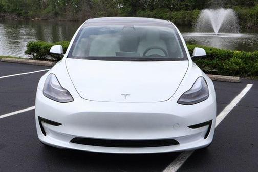 2023 Tesla Model 3 Standard Range
