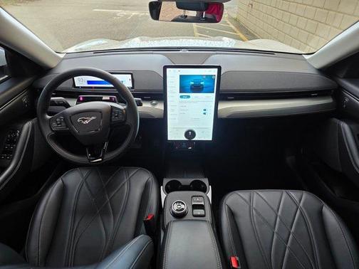 2022 Ford Mustang Mach-E Select