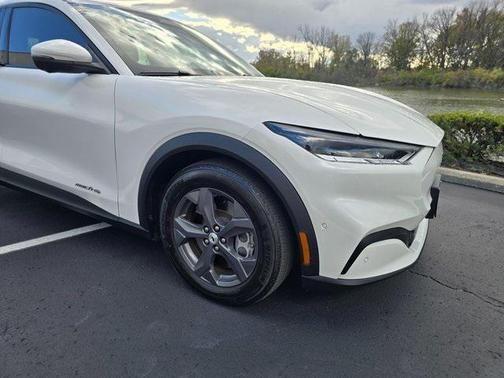 2022 Ford Mustang Mach-E Select