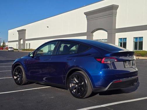 2024 Tesla Model Y Long Range Dual Motor All-Wheel Drive