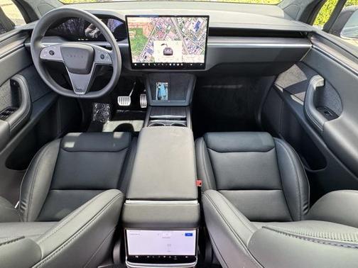 2024 Tesla Model X Long Range