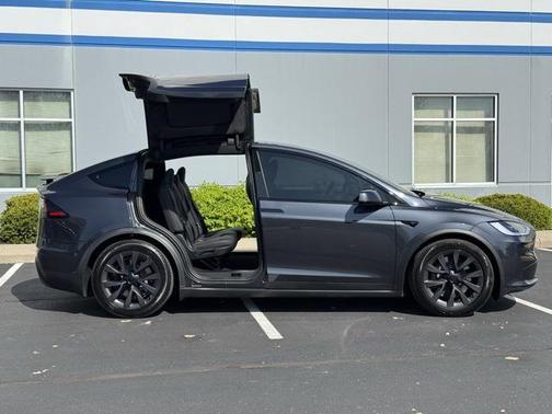 2024 Tesla Model X Long Range