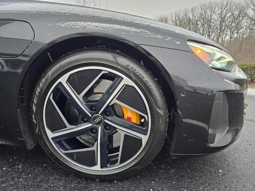 2024 Audi RS e-tron GT quattro