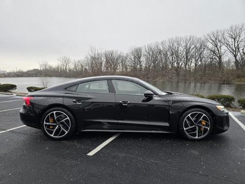2024 Audi RS e-tron GT quattro