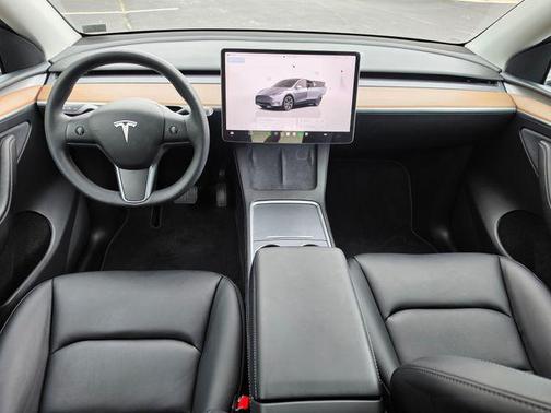 Quicksilver 2025 Tesla Model Y Long Range Dual Motor All-Wheel Drive
