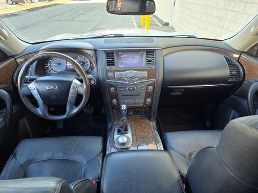 2016 INFINITI QX80 Base