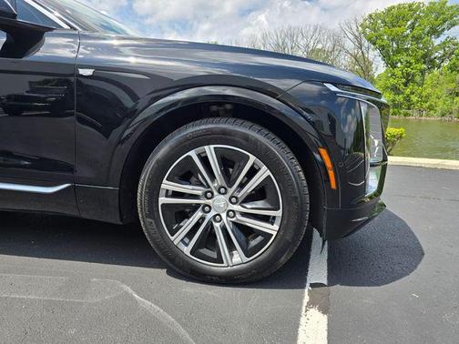 Stellar Black Metallic 2024 Cadillac LYRIQ Luxury