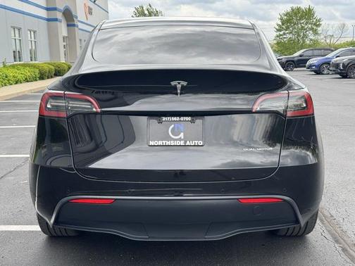 2022 Tesla Model Y Long Range Dual Motor All-Wheel Drive