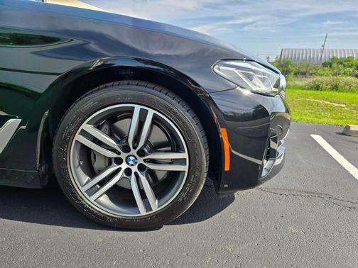 Jet Black 2021 BMW 540 xDrive