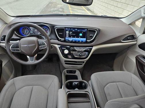 2021 Chrysler Pacifica Touring