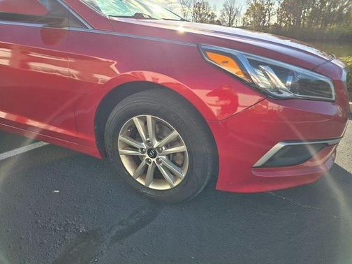 2017 Hyundai SONATA SE
